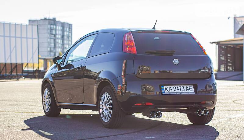Хетчбек Fiat Punto 2008 в 