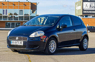 Хетчбек Fiat Punto 2008 в 