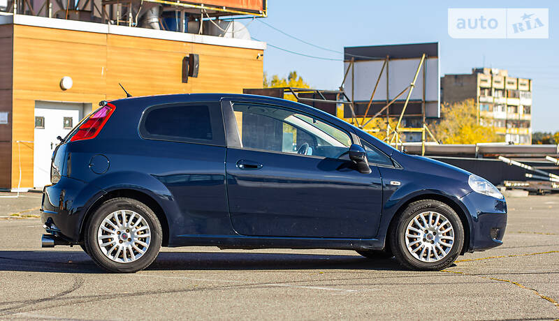 Хетчбек Fiat Punto 2008 в Києві