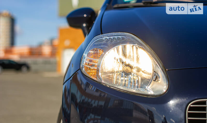 Хетчбек Fiat Punto 2008 в Києві