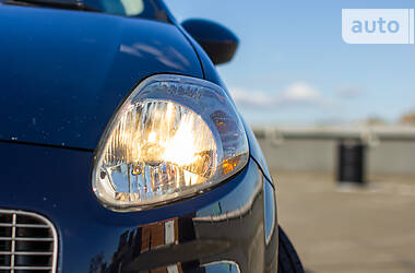 Хетчбек Fiat Punto 2008 в 
