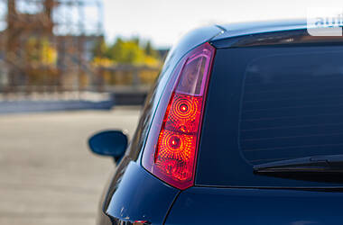 Хетчбек Fiat Punto 2008 в 