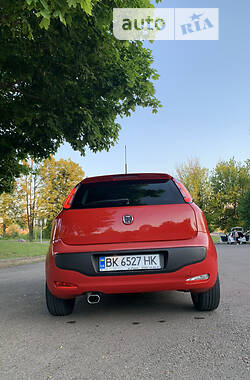 Хэтчбек Fiat Punto 2011 в Ровно