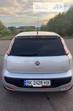 Хэтчбек Fiat Punto 2010 в Костополе