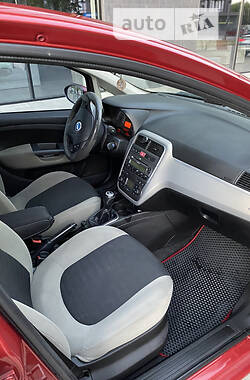 Хэтчбек Fiat Punto 2007 в 