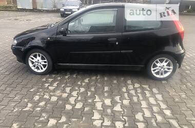 Хэтчбек Fiat Punto 2002 в Черновцах