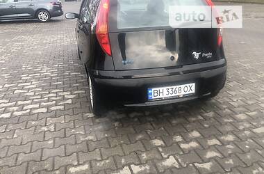 Хэтчбек Fiat Punto 2002 в Черновцах