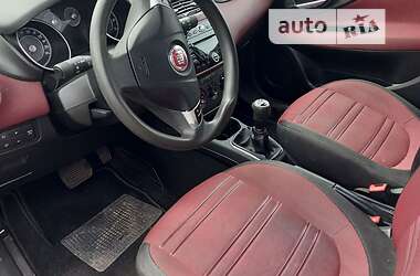 Хетчбек Fiat Punto 2011 в Петровому