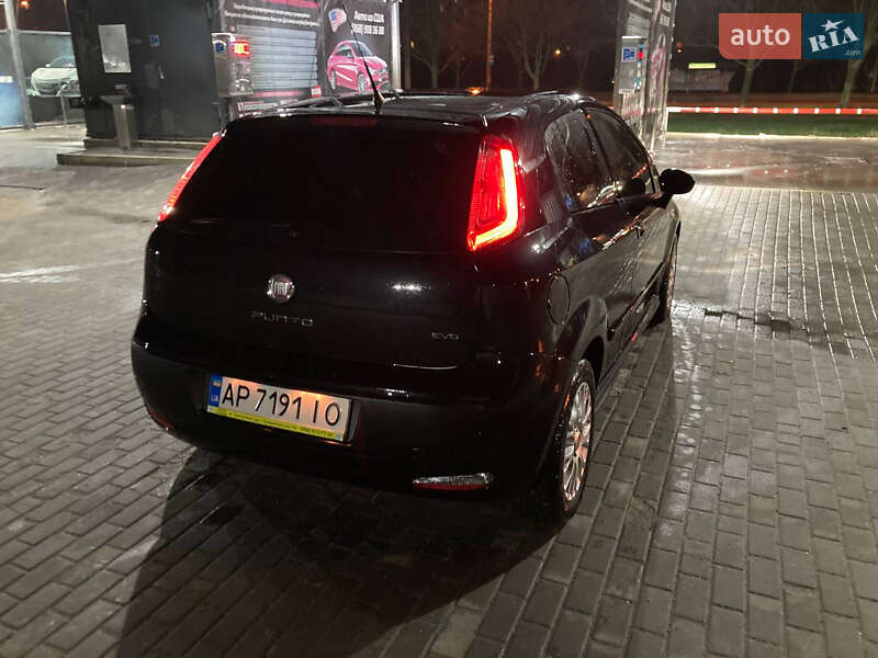 Хетчбек Fiat Punto 2011 в Запоріжжі
