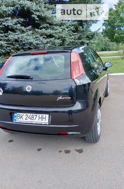 Хэтчбек Fiat Punto 2008 в Ровно