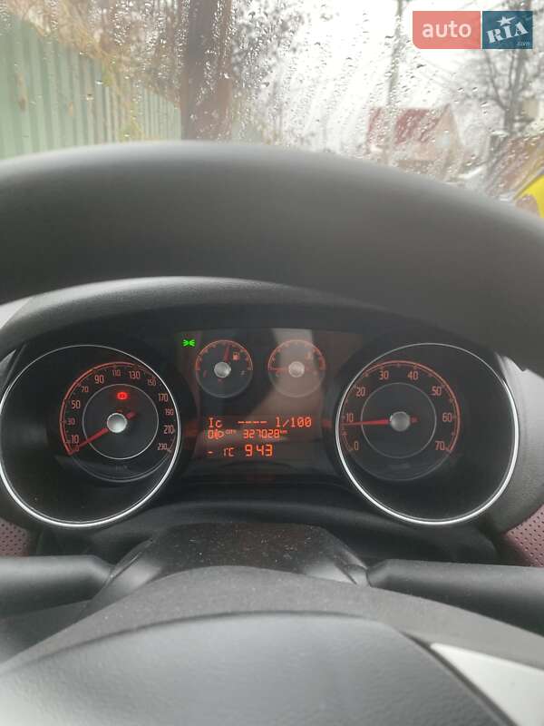 Хэтчбек Fiat Punto 2010 в Киеве