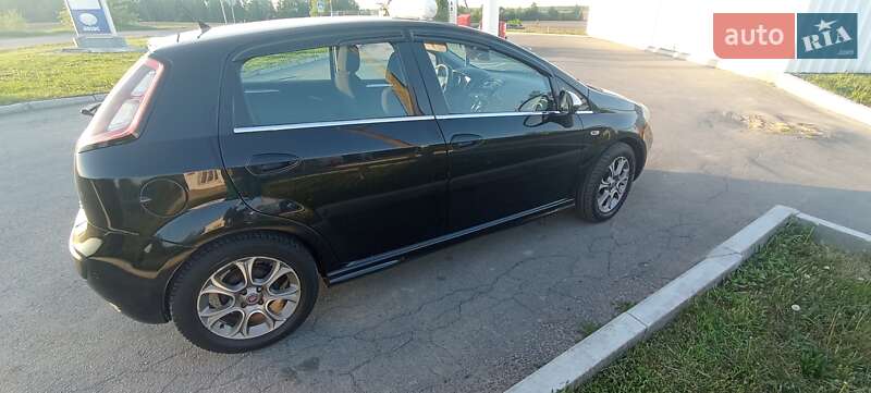 Хэтчбек Fiat Punto 2011 в Житомире