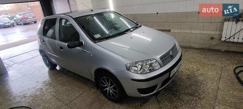 Хэтчбек Fiat Punto 2007 в Киеве