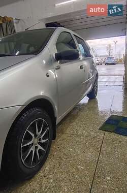 Хэтчбек Fiat Punto 2007 в Киеве