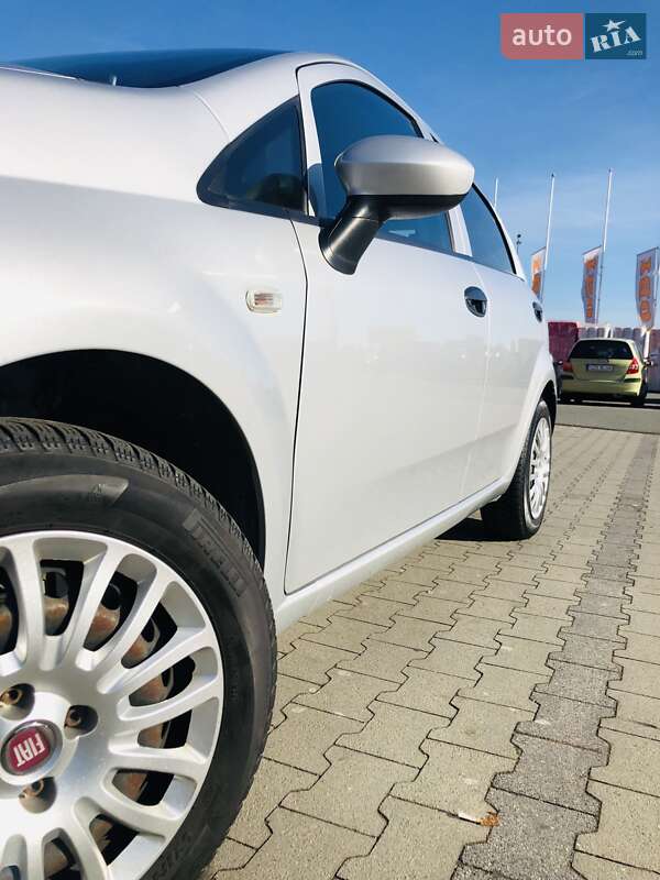Хетчбек Fiat Punto 2015 в Львові