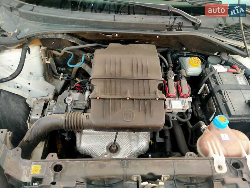 Хэтчбек Fiat Punto 2011 в Ровно