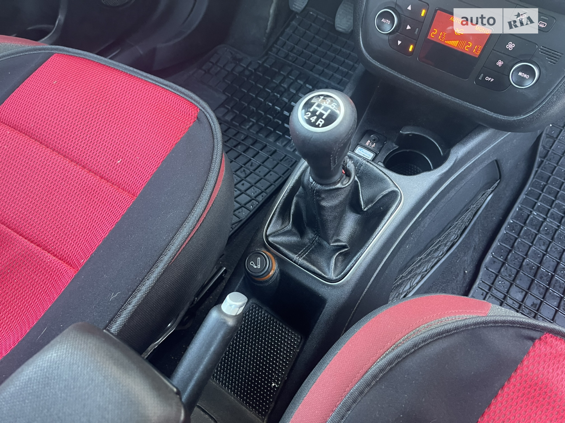 2012 Fiat Punto - мініатюра 15