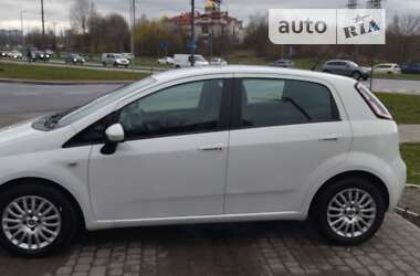 Хэтчбек Fiat Punto 2010 в Львове