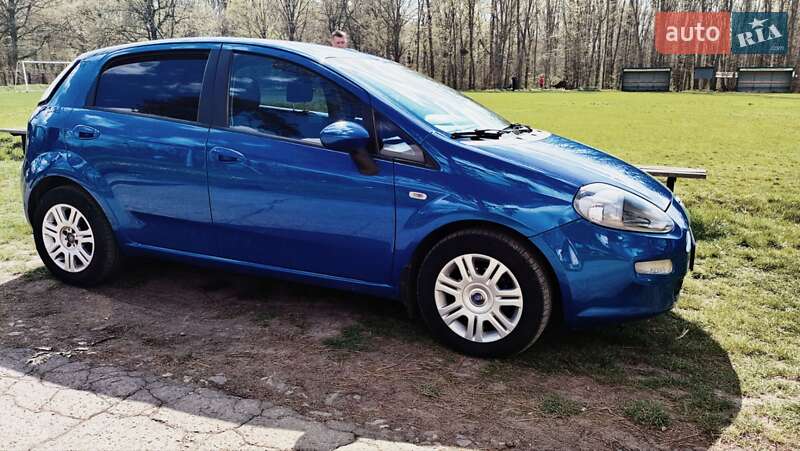 Хэтчбек Fiat Punto 2013 в Тальном