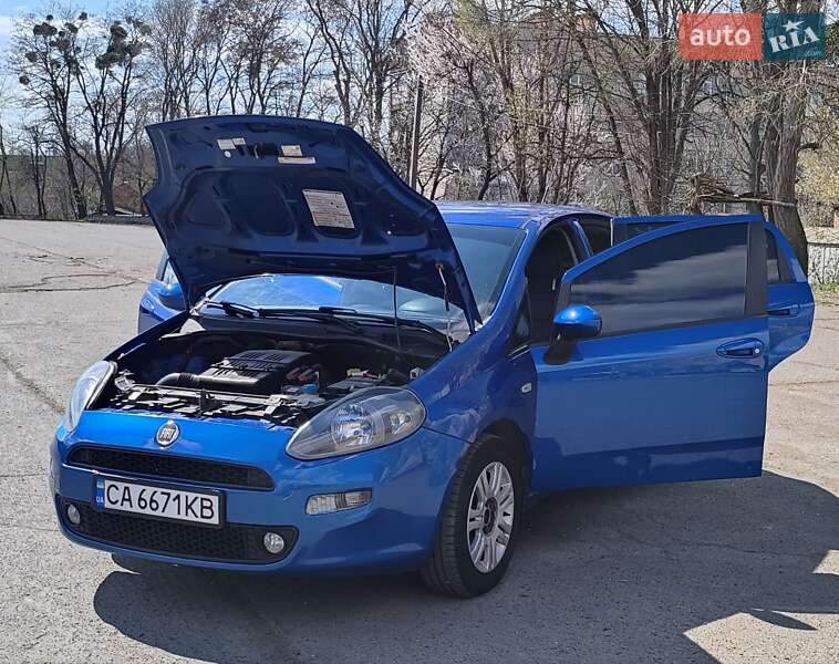 Хэтчбек Fiat Punto 2013 в Тальном
