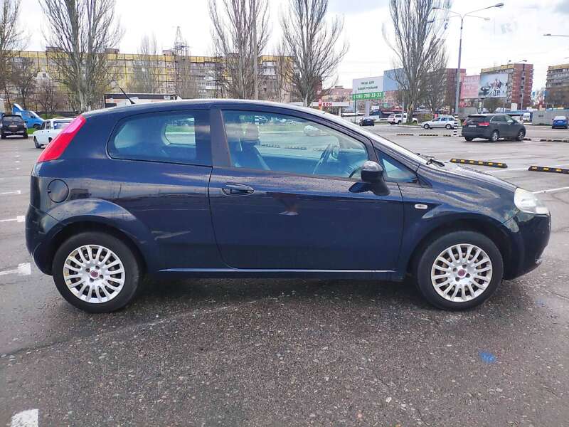 Хэтчбек Fiat Punto 2009 в Днепре