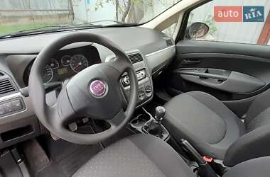 Хэтчбек Fiat Punto 2007 в 