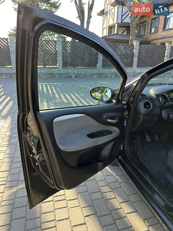 Хэтчбек Fiat Punto 2011 в Луцке