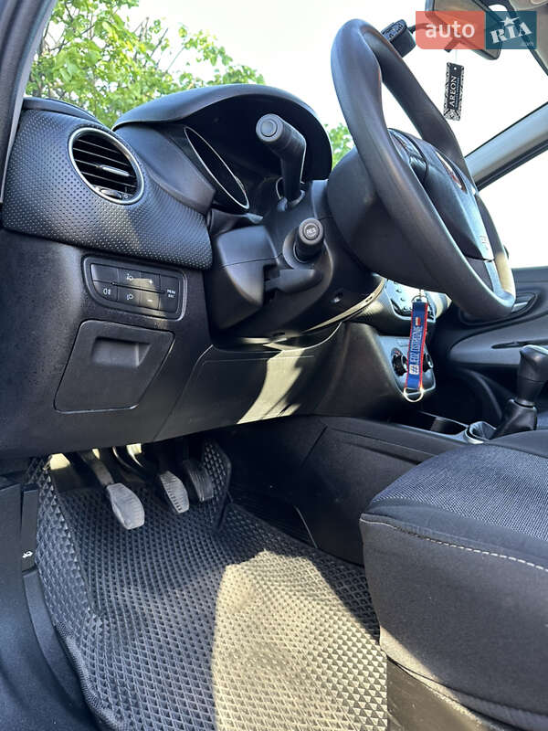 Хэтчбек Fiat Punto 2011 в Луцке