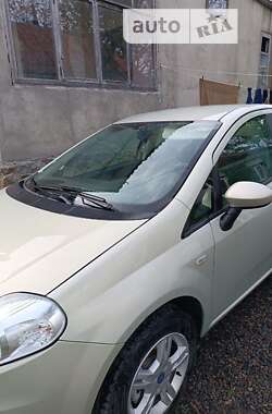 Хэтчбек Fiat Punto 2005 в 