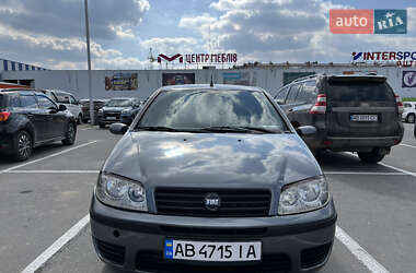 Хэтчбек Fiat Punto 2005 в Виннице