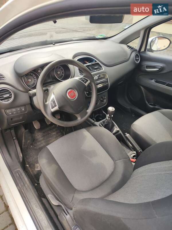 Хэтчбек Fiat Punto 2013 в Львове