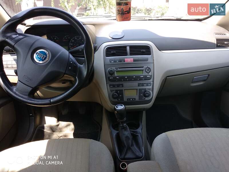 Хэтчбек Fiat Punto 2006 в Котельве
