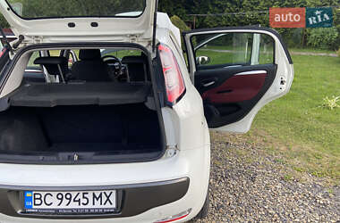 Хэтчбек Fiat Punto 2011 в 
