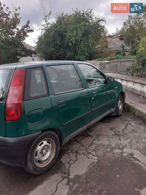 Хэтчбек Fiat Punto 1999 в 