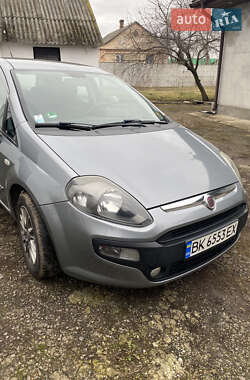 Хэтчбек Fiat Punto 2011 в Ровно