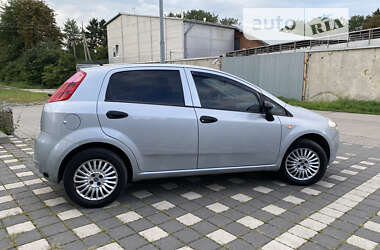 Хэтчбек Fiat Punto 2007 в Стрые