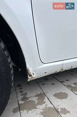 Хэтчбек Fiat Punto 2009 в 