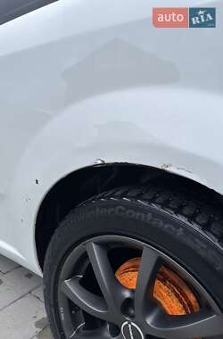 Хэтчбек Fiat Punto 2009 в 