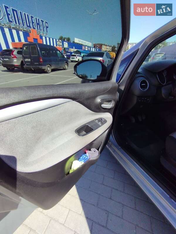 Хэтчбек Fiat Punto 2011 в Калуше