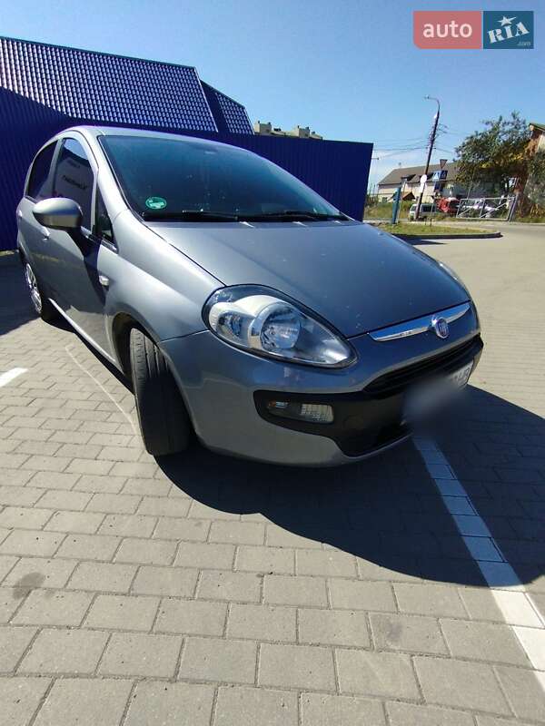 Хэтчбек Fiat Punto 2011 в Калуше
