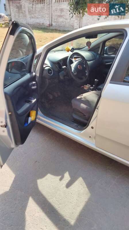 Хэтчбек Fiat Punto 2013 в Полтаве фото 5 Хэтчбек Fiat Punto 2013 в Полтаве