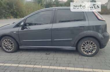 Хэтчбек Fiat Punto 2011 в Львове