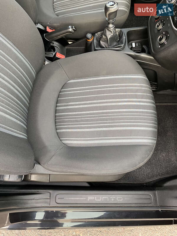 Хетчбек Fiat Punto 2011 в Рівному