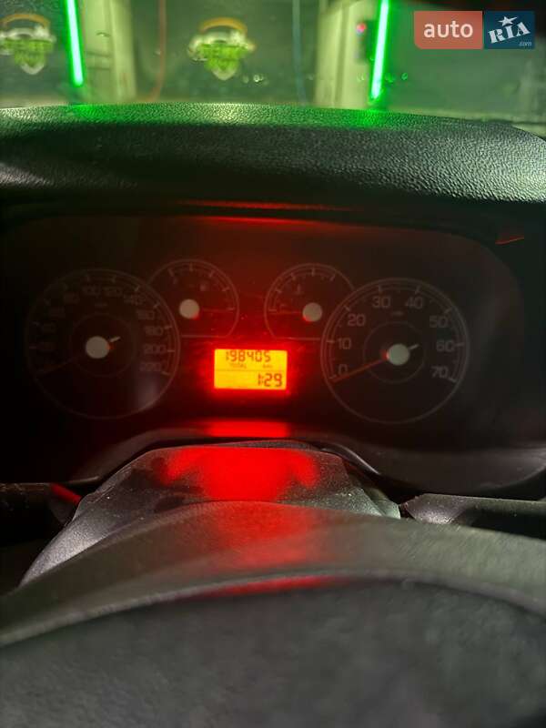 Хэтчбек Fiat Punto 2007 в Хмельницком фото 6 Хэтчбек Fiat Punto 2007 в Хмельницком