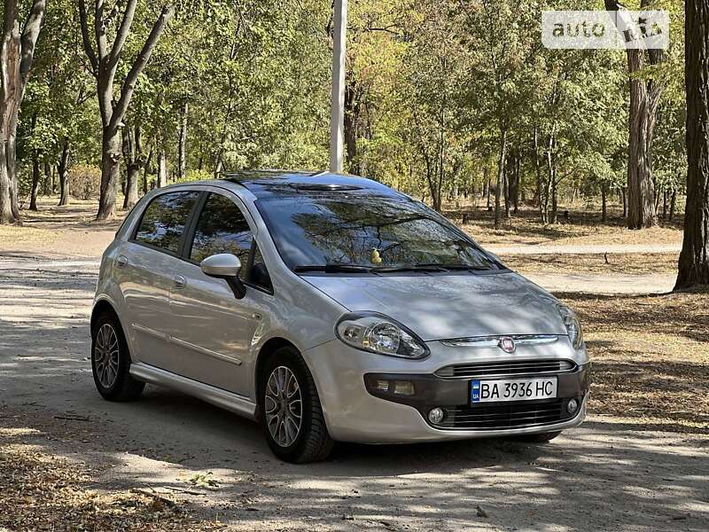 Хетчбек Fiat Punto 2010 в Кропивницькому