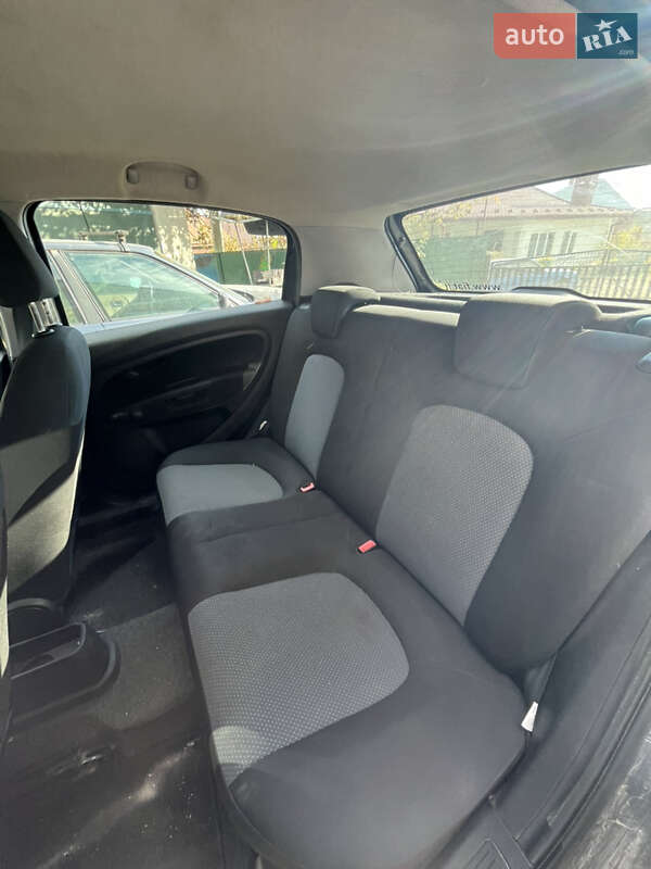 Хетчбек Fiat Punto 2011 в Підволочиську