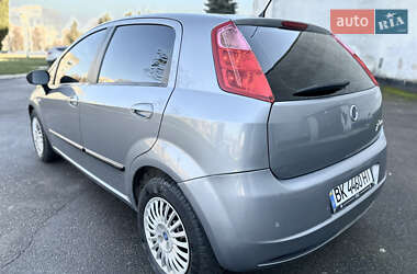 Хэтчбек Fiat Punto 2006 в Ровно