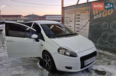 Хетчбек Fiat Punto 2008 в Мукачевому