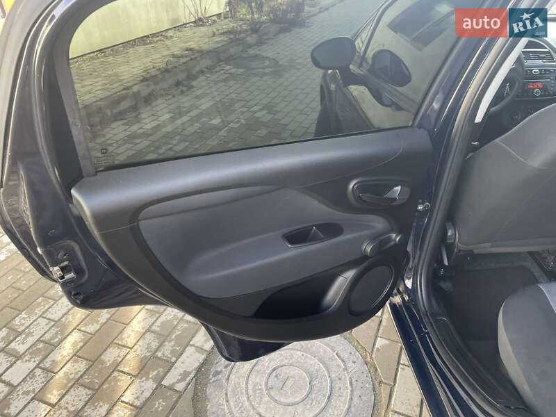 Хэтчбек Fiat Punto 2017 в Луцке