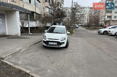 Хэтчбек Fiat Punto 2011 в Киеве